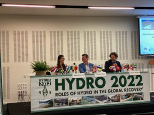 Alena Bartosovà (SMHI, Thomas Heege (EOMAP) and Declan Kelleher (Gruner - Stucky) - at the Hydro Conference 2022